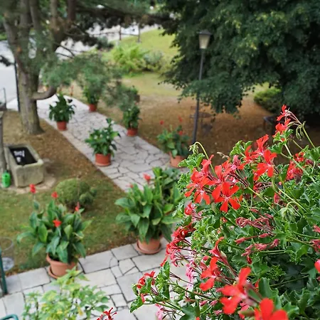 Hotel Hotel-landgasthof Henghuber Roetz