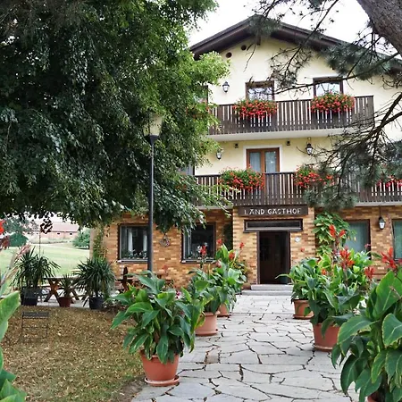 Hotel-landgasthof Henghuber Hotel Roetz